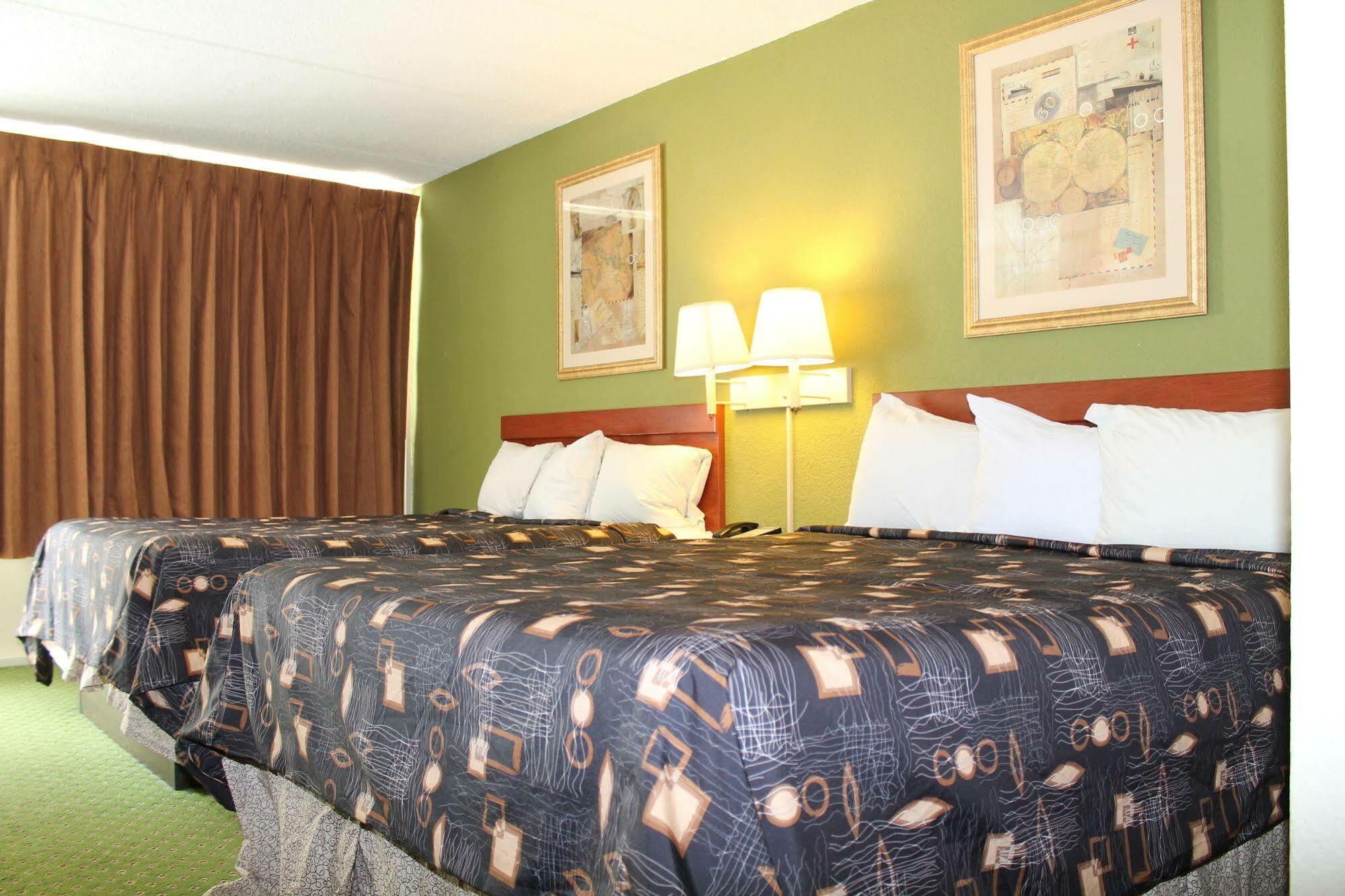 Travelers Inn Kingsland Luaran gambar